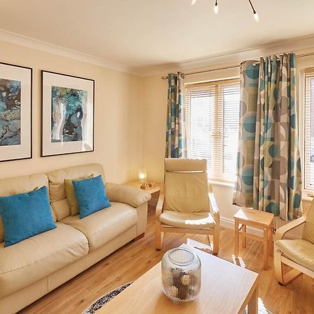 Host & Stay - The Scuttlebutt Townhouse วิทบี ภายนอก รูปภาพ