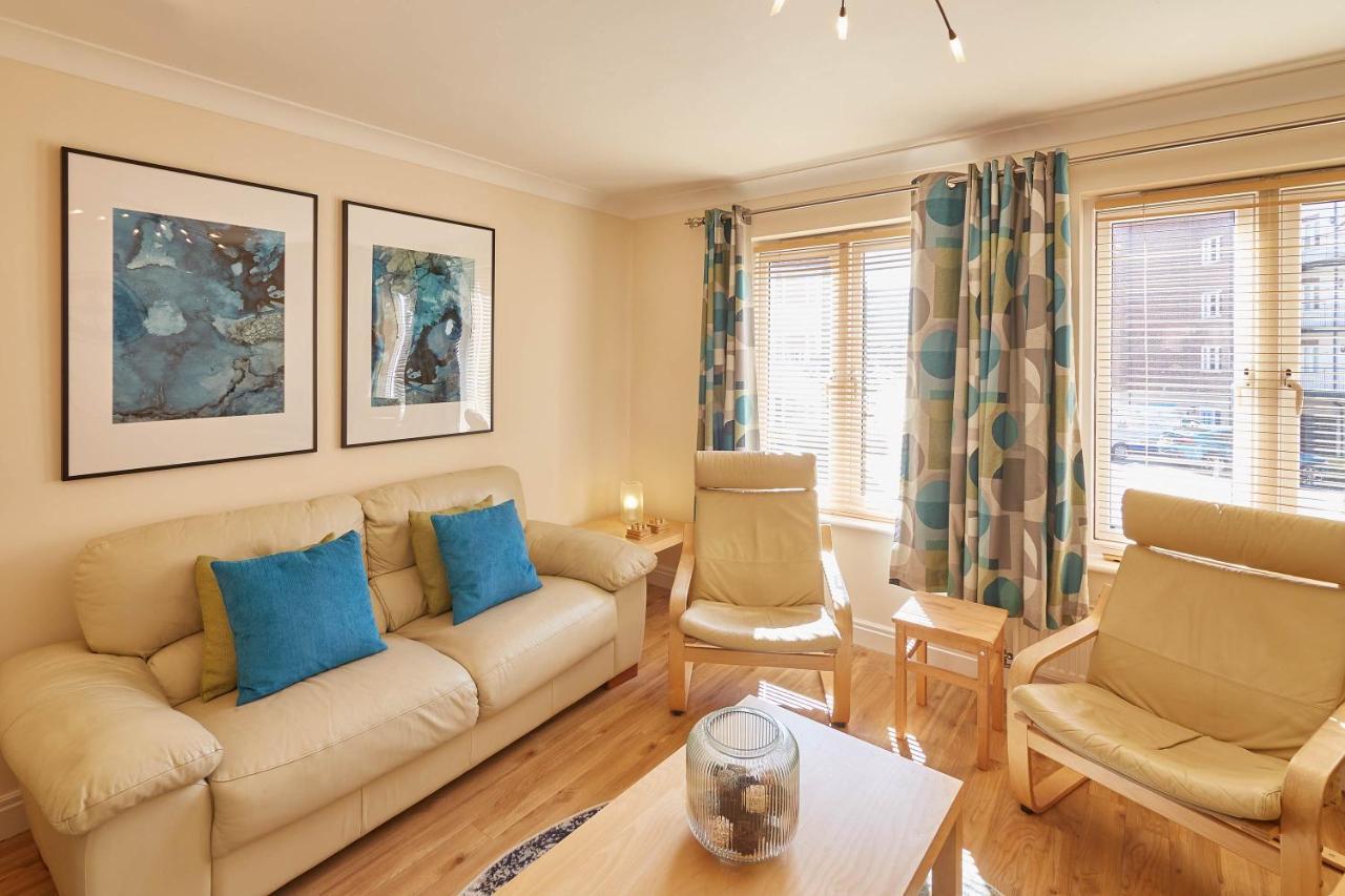 Host & Stay - The Scuttlebutt Townhouse วิทบี ภายนอก รูปภาพ